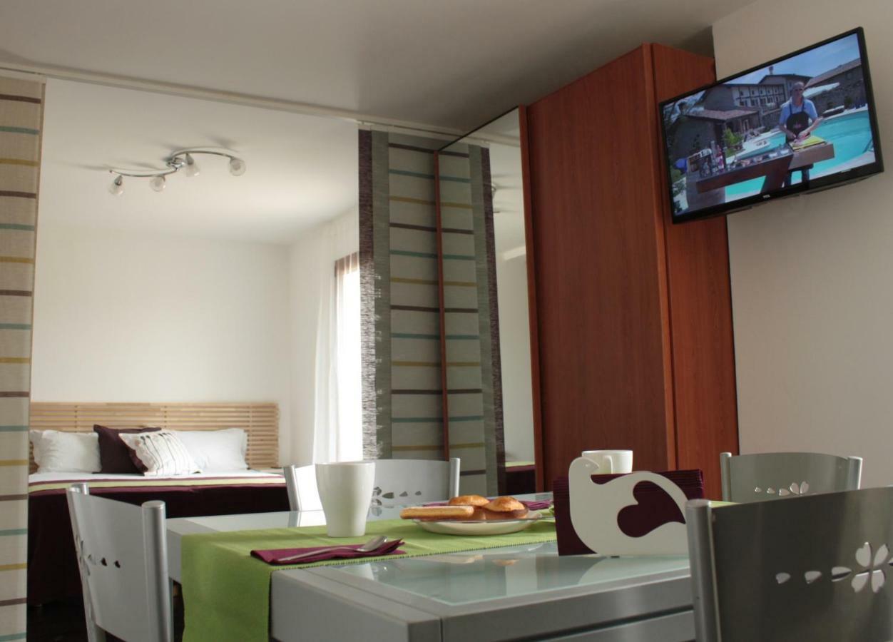 Apartmán Attico Rudiae Lecce Exteriér fotografie